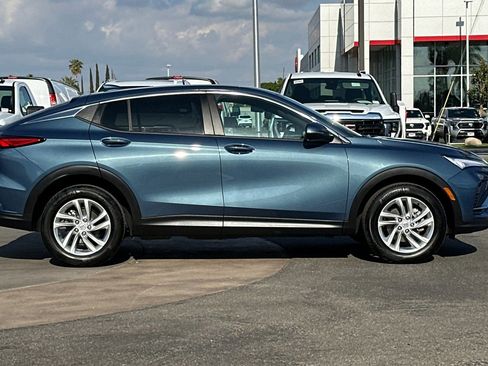 Certified 2025 Buick Envista Sport Touring FWD image 3