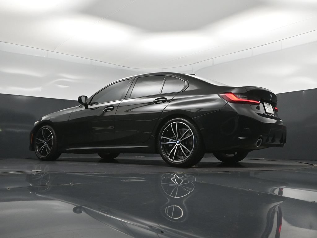 Certified 2024 BMW 330i Sedan w/ M Sport Package RWD image 40