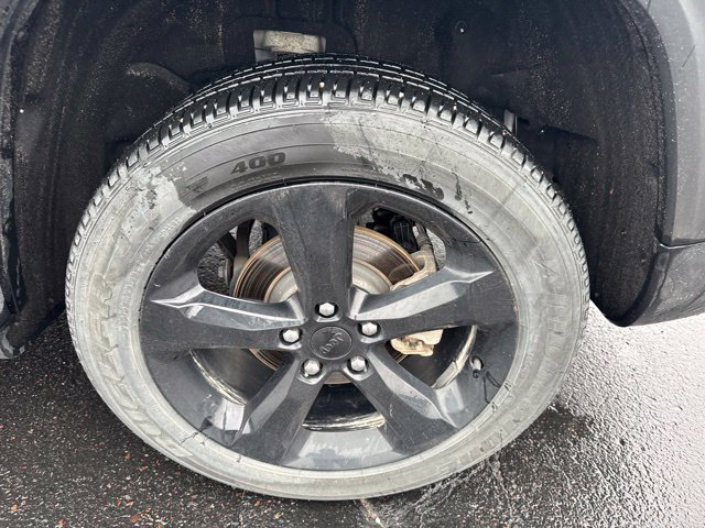 Used 2024 Jeep Grand Cherokee Altitude AWD/4WD image 6