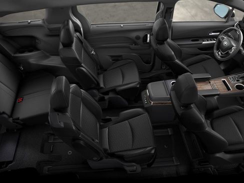 Used 2025 Toyota Sienna Platinum AWD/4WD image 38