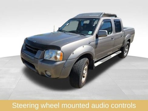 Used 2004 Nissan Frontier LE image 2