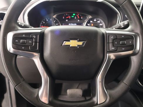 Used 2025 Chevrolet Blazer LT AWD/4WD image 3