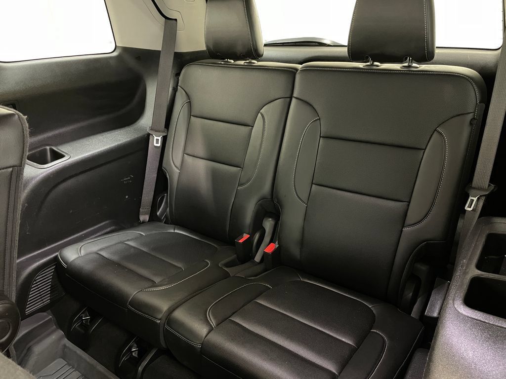 Used 2023 GMC Acadia SLT w/ Technology Package AWD/4WD image 54
