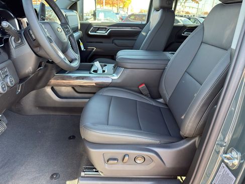 New 2026 Chevrolet Silverado 2500 LTZ w/ LTZ Convenience Package image 13