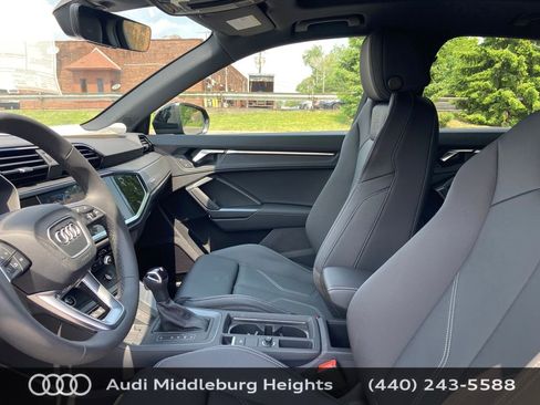 Used 2025 Audi Q3 2.0T Premium w/ Convenience Package image 14