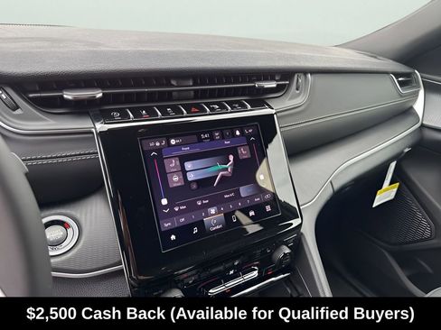New 2025 Jeep Grand Cherokee L Laredo w/ Luxury Tech Group I RWD image 40