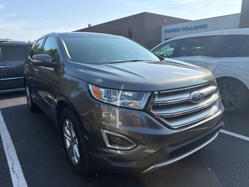 Used 2017 Ford Edge SEL w/ Equipment Group 201A AWD/4WD image 4