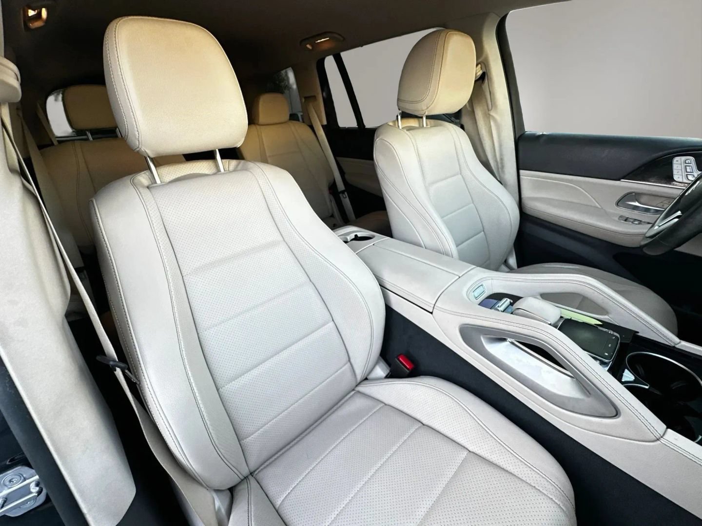 Used 2020 Mercedes-Benz GLS 450 4MATIC image 15