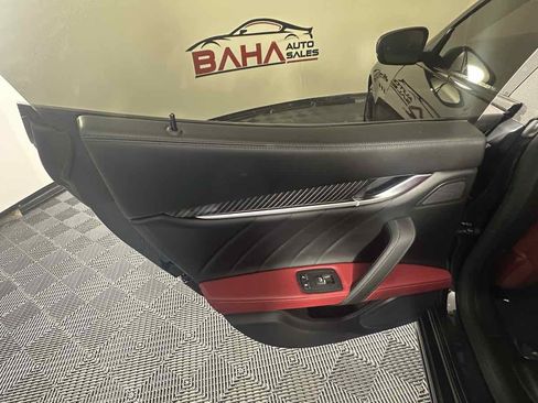 Used 2023 Maserati Ghibli Modena Q4 image 19