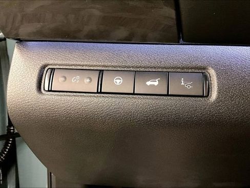 New 2026 Nissan Pathfinder Platinum AWD/4WD image 30