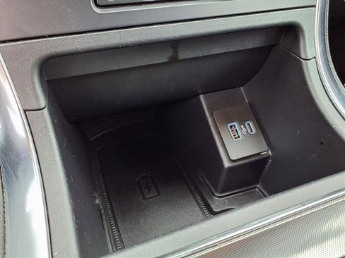 Used 2022 Ford Edge Titanium image 10