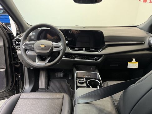 New 2026 Chevrolet Equinox LT w/ Convenience Package II image 22