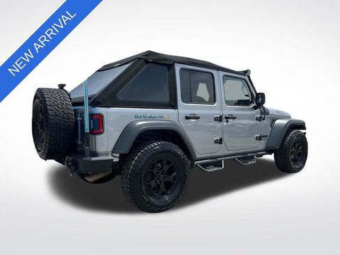 Used 2020 Jeep Wrangler Unlimited Sport AWD/4WD image 3