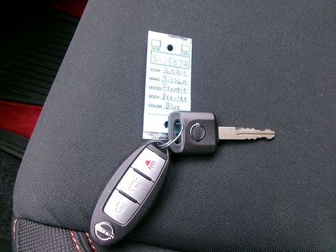 Used 2024 Nissan Frontier PRO-4X w/ Off-Road Protection Package image 18