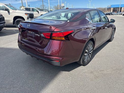 Used 2025 Nissan Altima 2.5 SV image 5