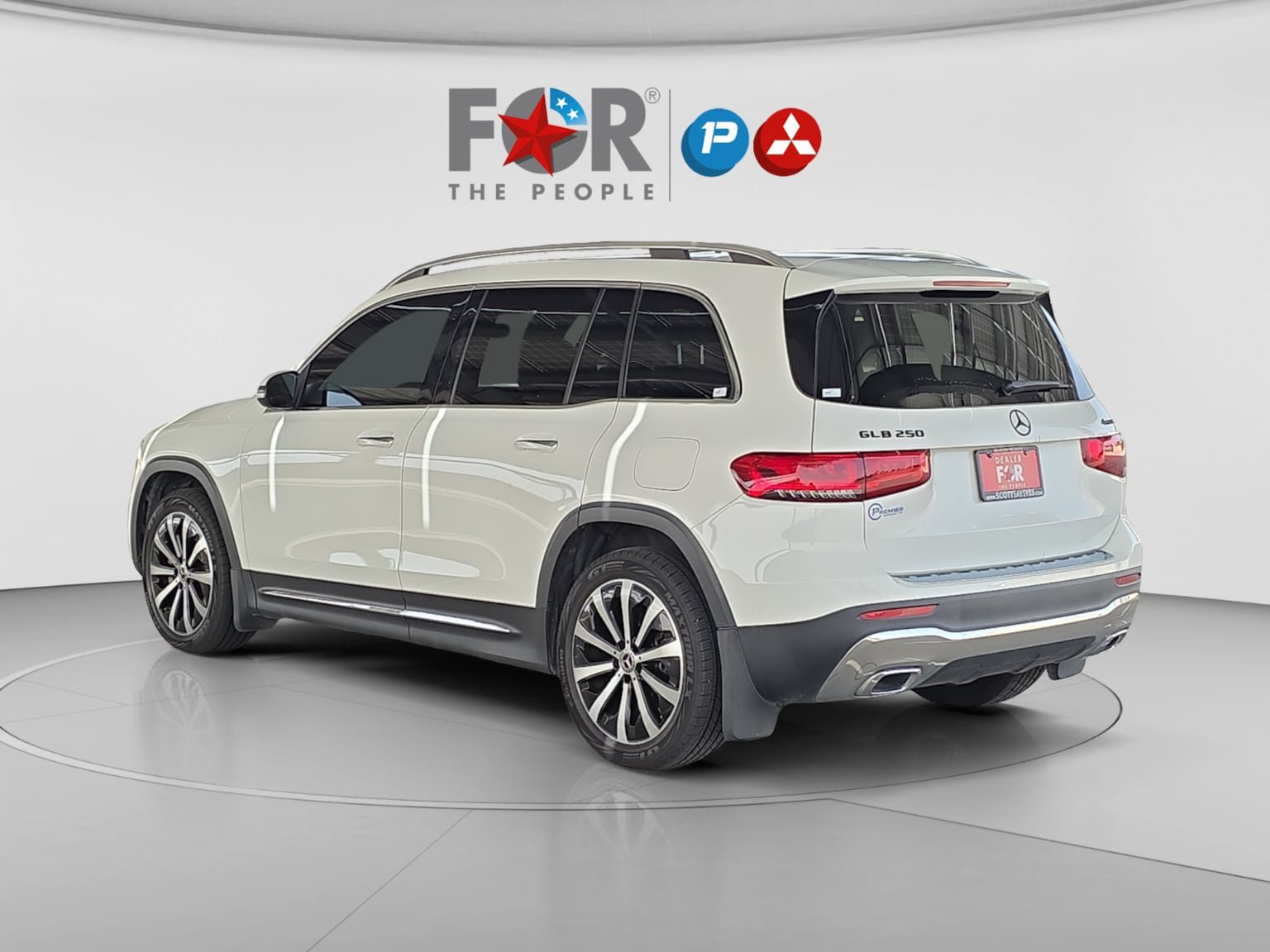 Used 2022 Mercedes-Benz GLB 250 4MATIC image 7