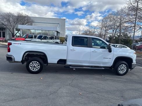 Used 2024 Chevrolet Silverado 2500 LT image 8