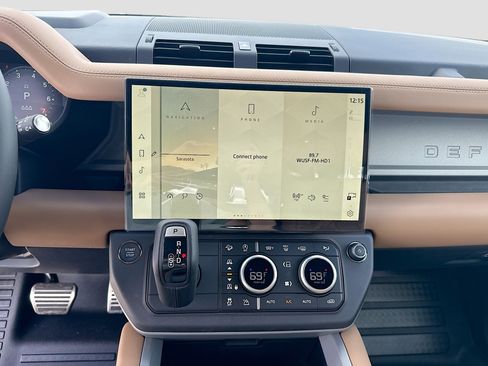 New 2026 Land Rover Defender 110 V8 image 33