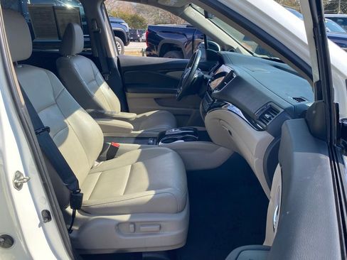 Used 2019 Honda Pilot Touring image 20