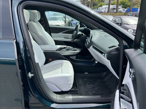 Used 2024 Cadillac Lyriq Luxury w/ LPO, Floor Liner Package image 45