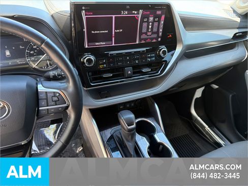 Used 2021 Toyota Highlander Platinum AWD/4WD image 34