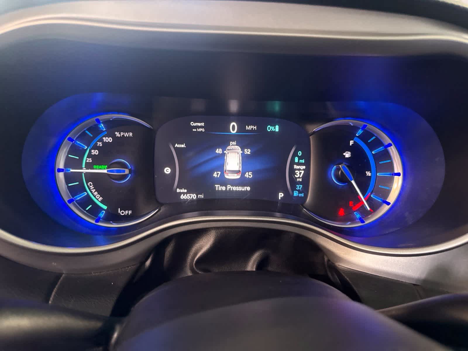 Used 2018 Chrysler Pacifica Touring Plus FWD image 22
