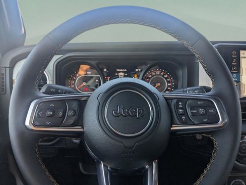 New 2024 Jeep Wrangler Sahara image 38