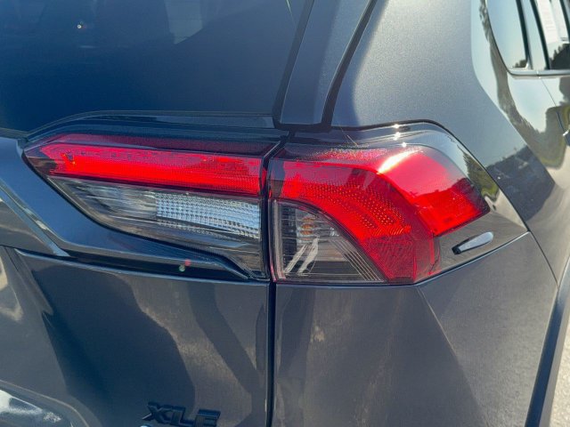 Used 2025 Toyota RAV4 XLE w/ Convenience Package AWD/4WD image 11