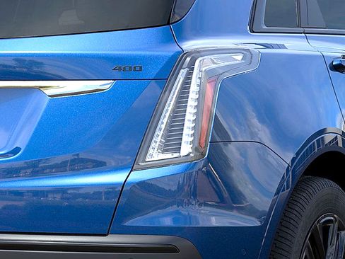New 2026 Cadillac XT5 Sportv w/ LPO, Onyx Lite Package AWD/4WD image 11