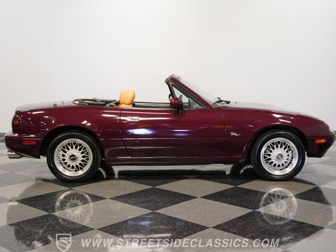 Used 1995 MAZDA MX-5 Miata M-Edition image 14