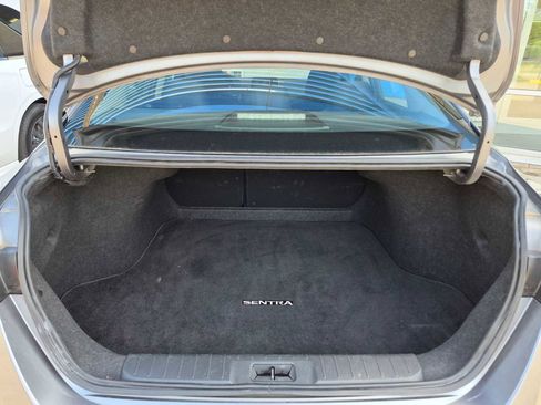 Used 2025 Nissan Sentra SV FWD image 36