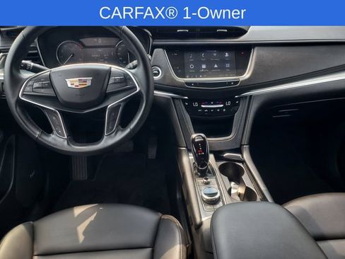Certified 2024 Cadillac XT5 Luxury w/ LPO, Floor Liner Package AWD/4WD image 21
