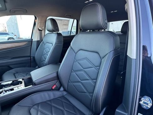 New 2026 Volkswagen Atlas SE image 27