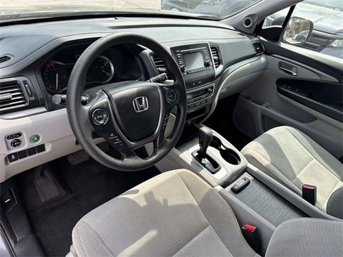 Used 2018 Honda Pilot LX image 18