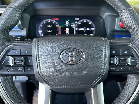 Certified 2025 Toyota Tacoma TRD Off-Road image 27