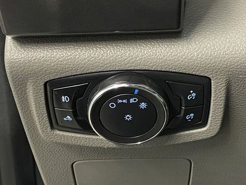 Used 2017 Ford F150 XLT w/ Trailer Tow Package image 23