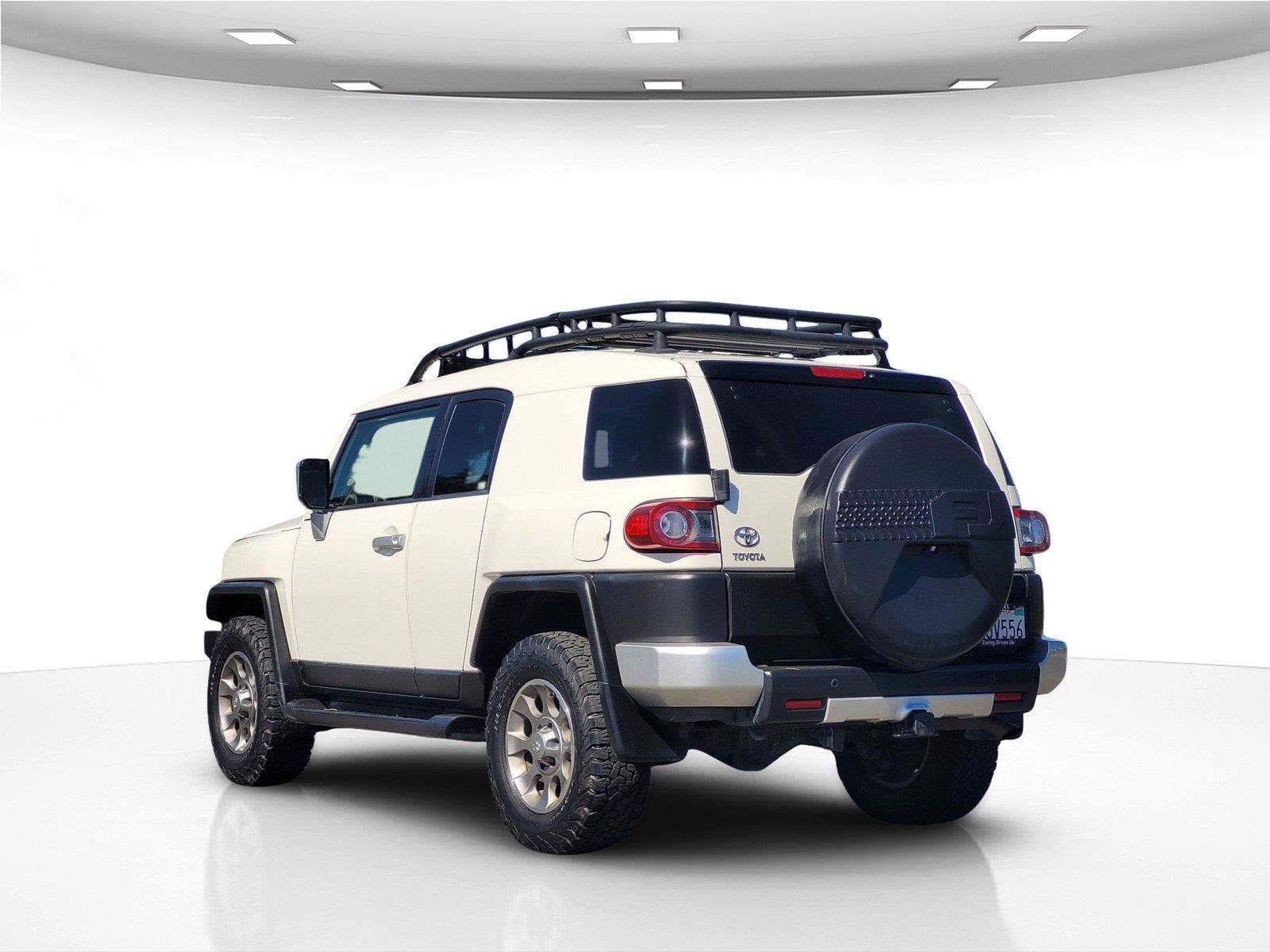 Used 2012 Toyota FJ Cruiser 4WD w/ Upgrade Pkg image 8
