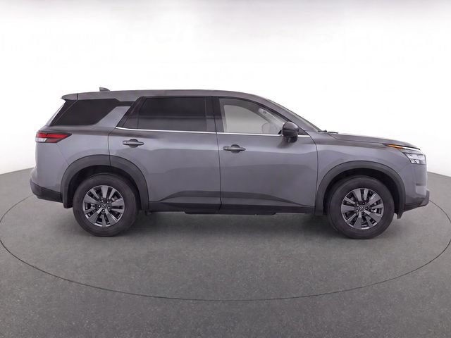 Used 2024 Nissan Pathfinder S AWD/4WD image 8