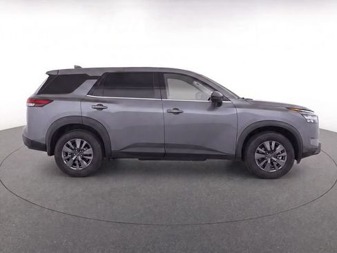 Used 2024 Nissan Pathfinder S AWD/4WD image 8