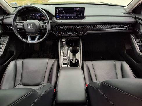 Used 2023 Honda Accord Touring image 27