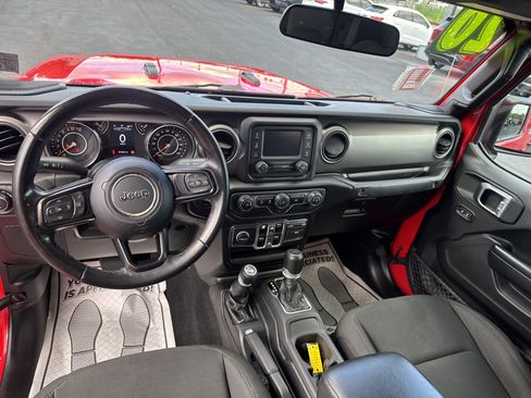Used 2020 Jeep Gladiator Sport w/ Quick Order Package 24S AWD/4WD image 14