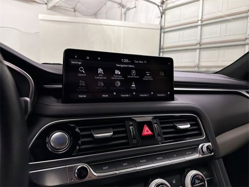 Used 2023 Genesis G70 2.0T image 25
