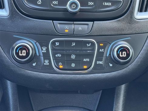 Used 2023 Chevrolet Malibu LT image 5