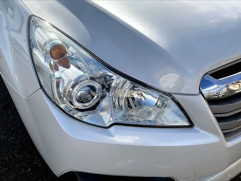 Used 2013 Subaru Outback 2.5i Limited image 29