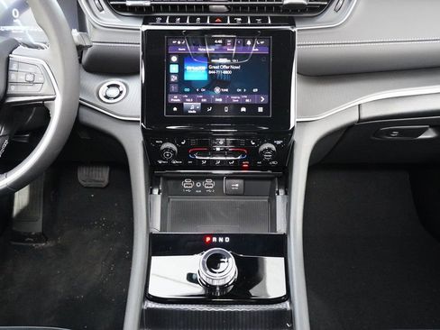 New 2025 Jeep Grand Cherokee L Laredo AWD/4WD image 7