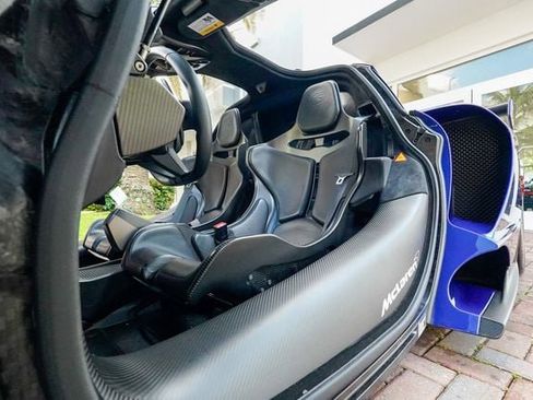 Used 2019 McLaren Senna image 62