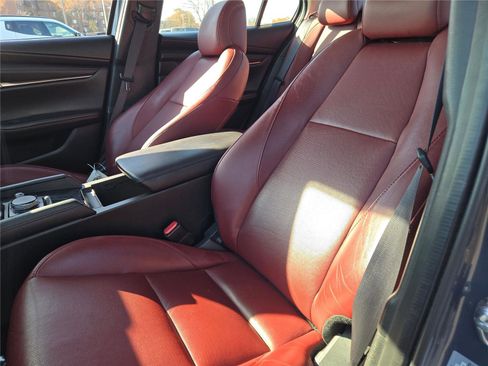 Used 2024 MAZDA MAZDA3 s image 27