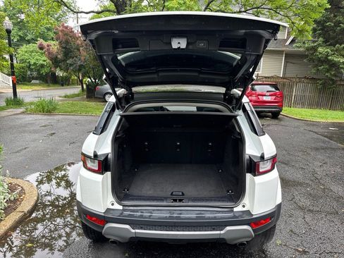 Used 2018 Land Rover Range Rover Evoque SE Premium AWD/4WD image 34