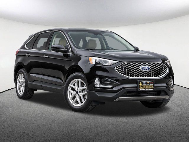Certified 2023 Ford Edge SEL w/ Convenience Package AWD/4WD image 2