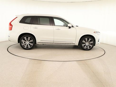 Used 2022 Volvo XC90 T6 Inscription w/ Advanced Package image 8